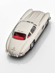Mercedes-Benz Modellino 1:43 300 SL "Gullwing"