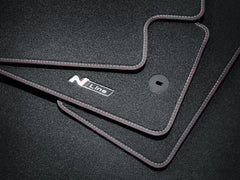 Ki tappetini in tessuto, velluto, N Line